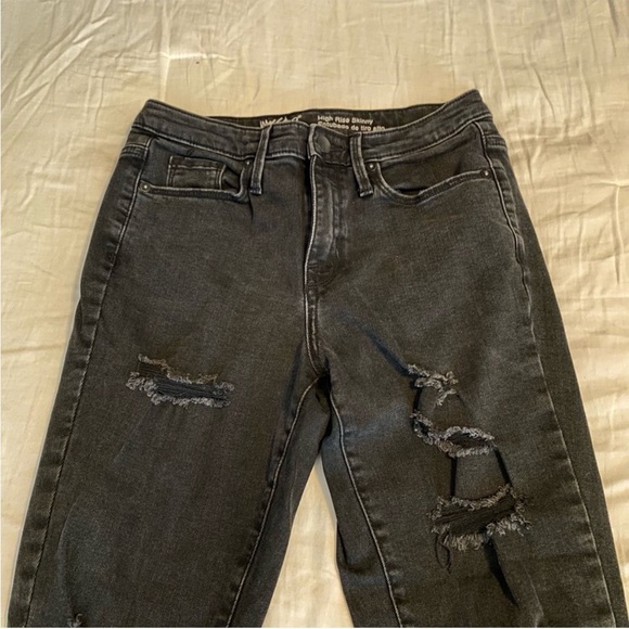 Mossimo High-Rise Ripped Black Jeans - Picture 4 of 6